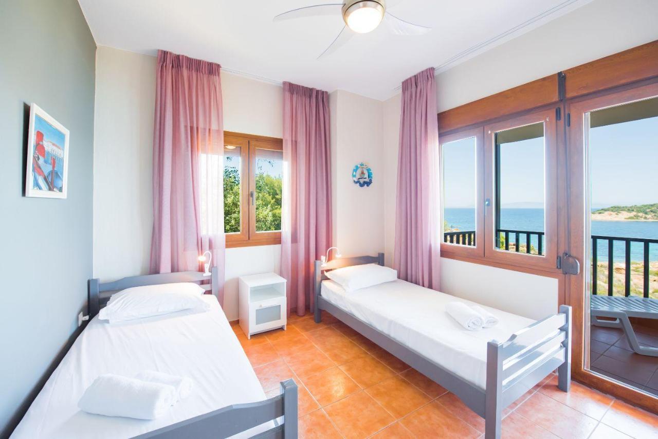 Nereus & Oceanus Beachfront Apartments, Lagonisi Beach #Feelslikehome Órmosz Panajász Kültér fotó