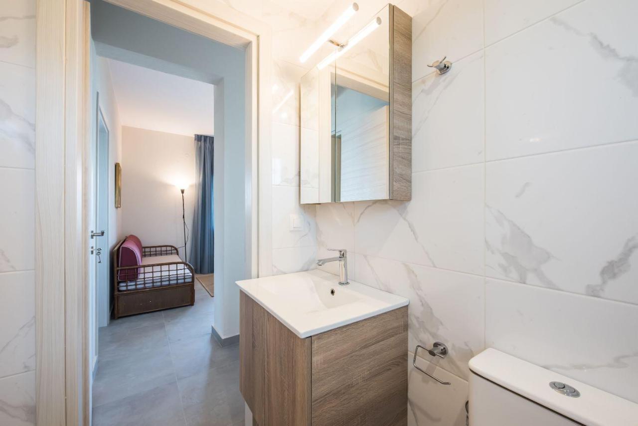 Nereus & Oceanus Beachfront Apartments, Lagonisi Beach #Feelslikehome Órmosz Panajász Kültér fotó