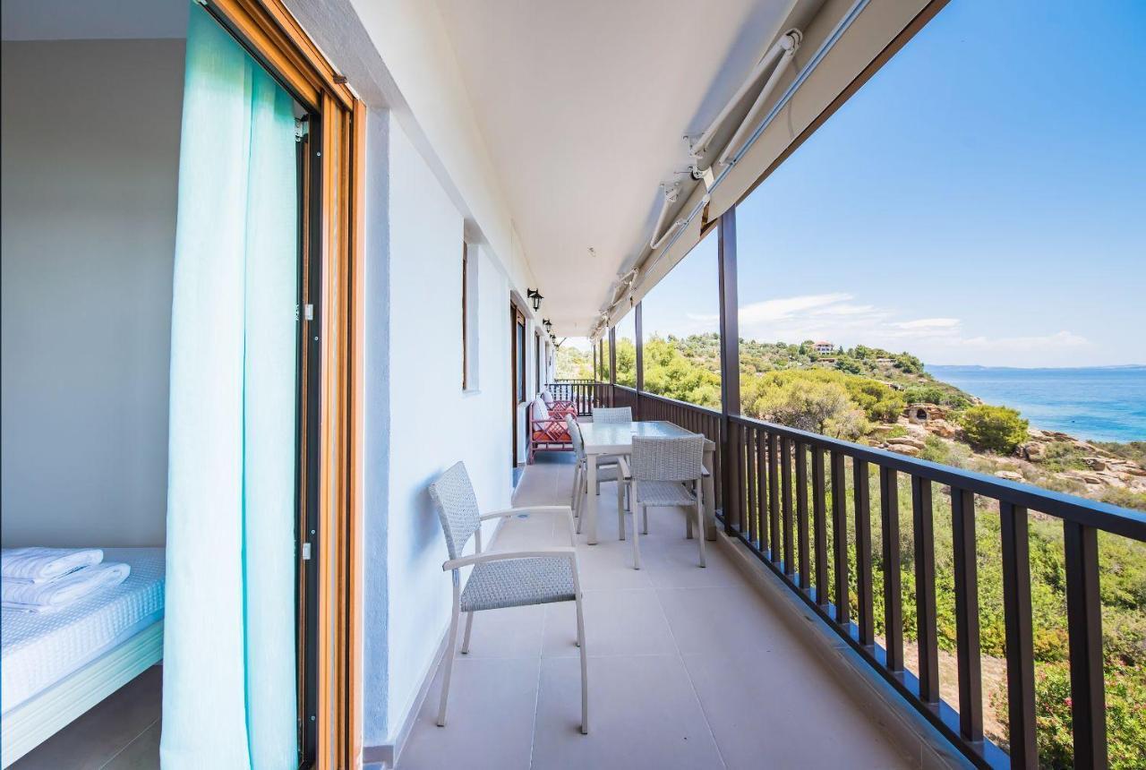 Nereus & Oceanus Beachfront Apartments, Lagonisi Beach #Feelslikehome Órmosz Panajász Kültér fotó