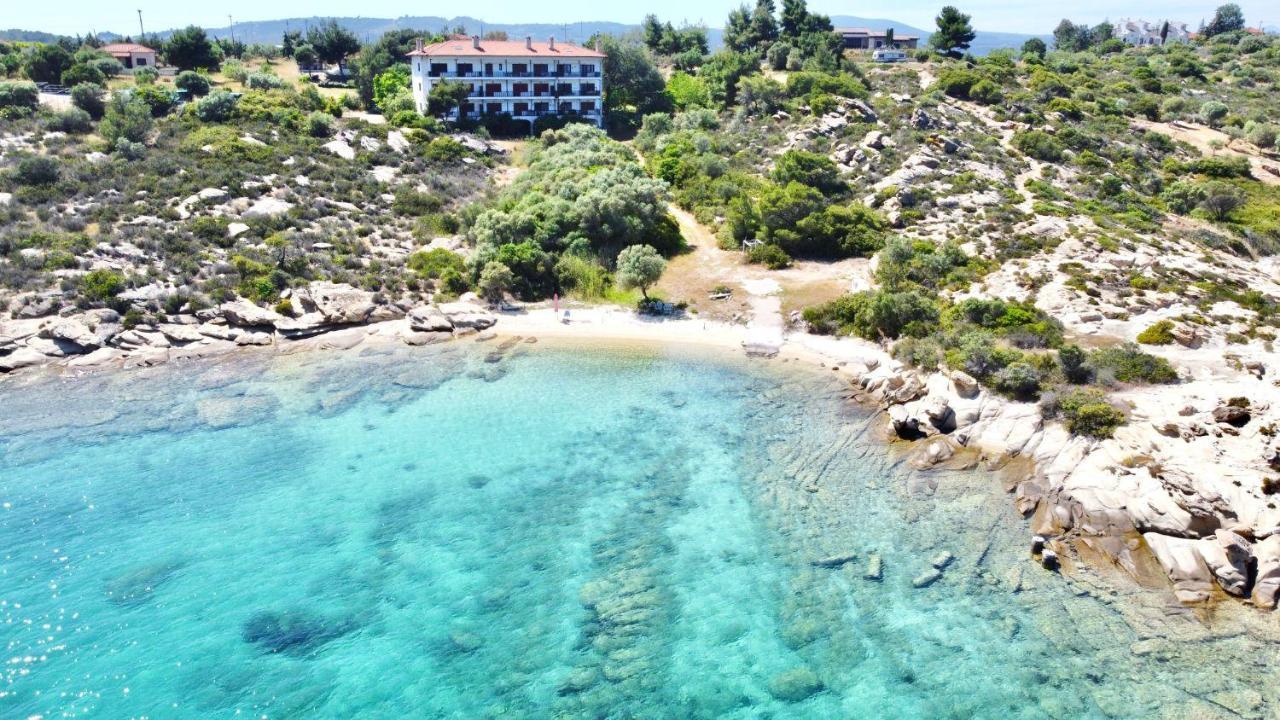 Nereus & Oceanus Beachfront Apartments, Lagonisi Beach #Feelslikehome Órmosz Panajász Kültér fotó